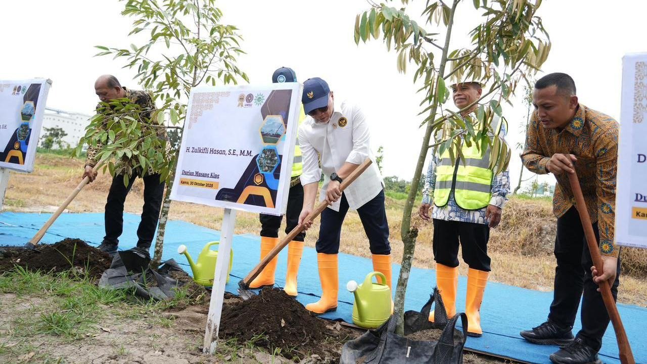 WhatsApp Image 2025-11-17 at 9.06.41 AM